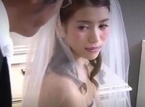 ながえスタイル｜花嫁の弱みを握る社長が、新郎が歓談しているすきに、花嫁をハメ犯して・・・