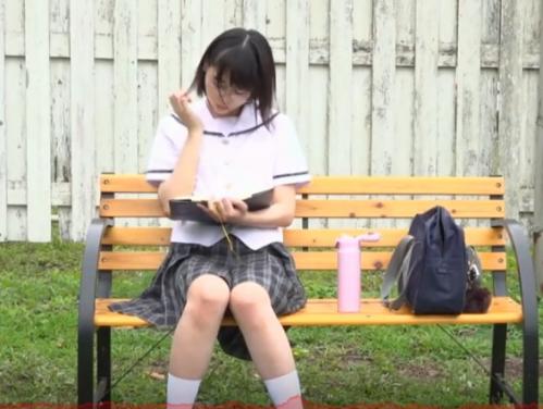 ひよこJK強姦｜水筒に媚薬を盛られ、知らずに飲んで発情してしまった女子校生。