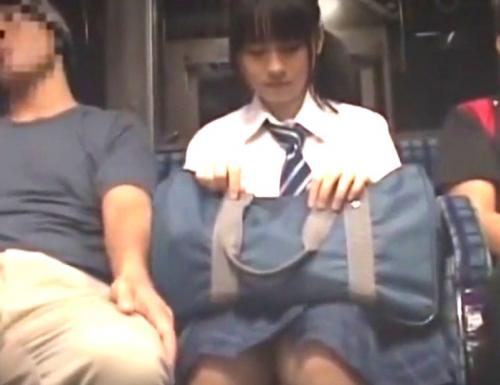 アウロリJC×バス痴漢｜下校中の少女が車内で犯される、生チンポまでぶち込まれ強姦