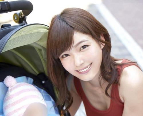 碧しの｜人妻寝取りMM号｜夫が外で待っているのに、車内で種付けSEXしてしまう若奥さま