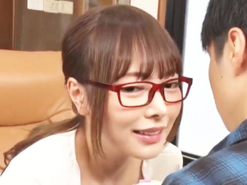 【義姉ｘセンズリ鑑賞】「私とイイことょ♥」ソフトタッチでオナサポする義姉さんフル勃起した肉棒杭打ちピストン悶絶絶頂ｗｗｗ