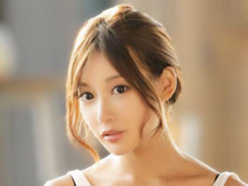 【明日花キララ】有名セクシー女優のプライベート動画！スレンダーボディをくねらせ感度良好のオメコがぐっちょり汁まみれ