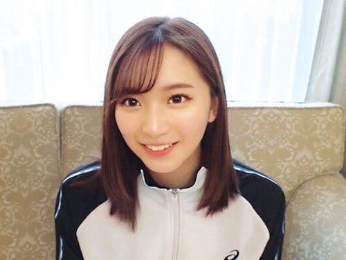 【スレンダーｘ巨乳】顔と乳が凄いクビレ巨乳のアスリート！試合用ユニフォームのままでアクメイキ♡