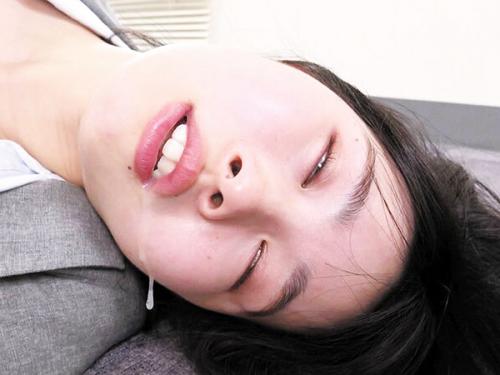 【眠剤ｘレイプ】「完全に飛んでるよな？」眠剤で意識飛ばされた詐欺女！意識朦朧中に輩に着衣レイプされ濃厚汁まみれｗｗｗ