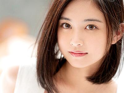 【AVデビュー】「恥ずかしい...」デビューまで5年を費やした美少女がAV処女作で潮吹きさせられセックスで快楽悶絶！