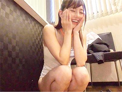 【野球拳】AVメーカーの編成部で働く美女が野球拳で一枚ずつ脱がされ辱め全開！全裸にされしっかりハメられる！