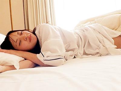 【アナル初解禁】アイドル級激シコ美少女がアナル初解禁！浣腸されたり全裸でマンコ責めされアッヘアヘに！