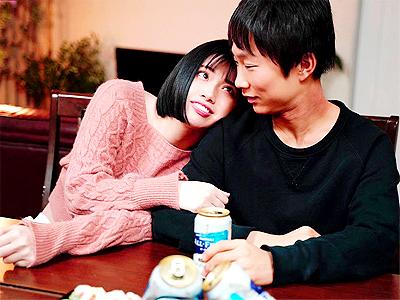 【同僚×終電】「何で私とシタの？♥」泊めて上げた彼女持ち同僚とのセックスの後にｲﾁｬｲﾁｬして再戦ファックの美少女ｗ