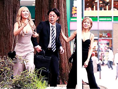 【逆ナンパ×ギャル】「暇ですか？」路上で中年リーマン声掛け車に連れ込んで逆3Pハーレム乱交で犯すビッチなヤリマン女ｗ