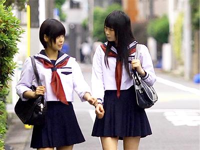 【幼馴染×レズ】ショートカットとツインテールの制服美少女JKが乳首舐めやクンニの濃厚レズで可愛い声で鳴きまくるｗ