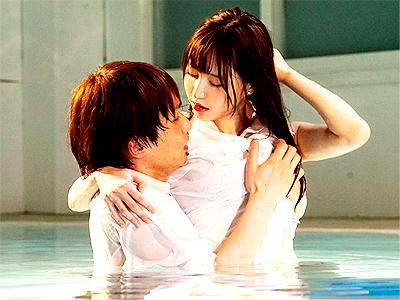 【女教師×生徒】暴風雨の夜の学校で生徒と絡み合う美人教師！スリム激シコBODYを全裸でガチパコされメス全開悶絶！