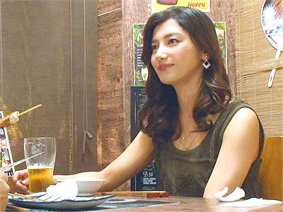 【人妻ナンパ】「シタいならちゃんとお願いして♥」居酒屋でナンパした三十路美人主婦との全裸ファックを隠し撮りｗ