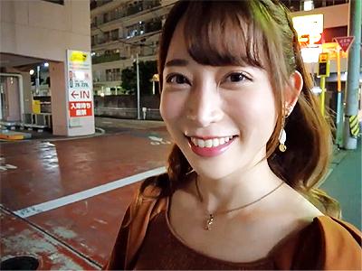 【若妻×デリヘル嬢】23歳容姿端麗主婦のデリ嬢が美巨乳晒して濃厚フェラやパイズリ！ローション素股から本番SEXで乱れる！