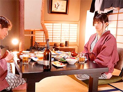 【相部屋】大嫌いなポンコツ男性部下に睡眠薬仕込まれ夜這いで犯される美女！激しい絶倫ピストンで強制絶頂アクメ！