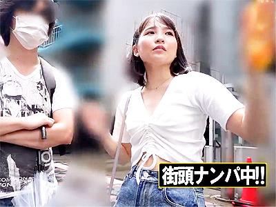 【逆ナンパ】素人男性をナンパしてセックスを撮影しちゃうエロ企画！AV女優のプロテクでチンコ責めてもらえるとか裏山ｗ