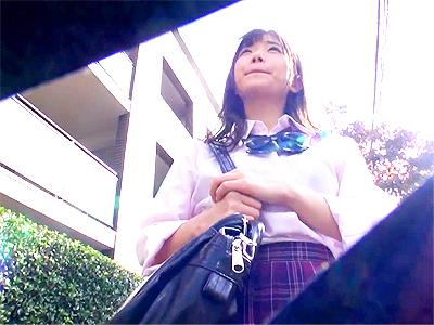【オフパコ】ネットで見つけた素人の美少女JKをガチハメ！制服脱がせて美ボディをガチピスしてザーメン膣内射精しちゃう！