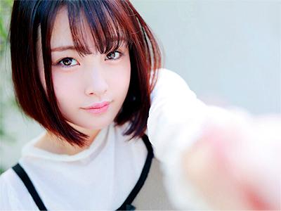 【美少女×しみけん】18歳のアイドル級激シコ美少女がAV男優の雄、しみけんのテクニックにメス顔全開で悶えまくる！