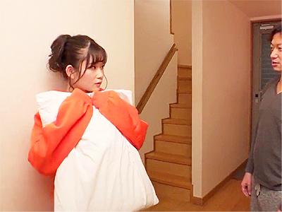 【彼女の妹】「寝れないの...♥」美白爆乳淫乱ボディでお姉さんの彼氏を誘惑する小悪魔美少女が女の顔で乱れちゃう！