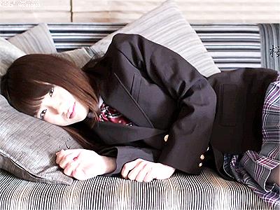 「今日は下着何色？」スケベ中年オヤジにHOTELでハメられる制服美少女！ねちっこいSEXでピスられまくり悶ちゃう！