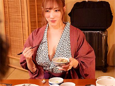 【相部屋】「また彼女と電話？」出張で世話焼きな女上司と相部屋になったらチンコの世話までしてくる神展開にｗ