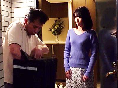 【人妻×配達員】「ちょっと！出て行って！」大嫌いなフードデリの男に上がり込まれ全裸で犯され快楽メス堕ちの美人主婦！
