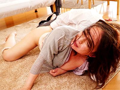 【人妻レイプ】夫の不始末をネタに強引に迫られ犯される主婦！無慈悲な他人棒ピストンでの強制快楽に羞恥全開の悶絶！
