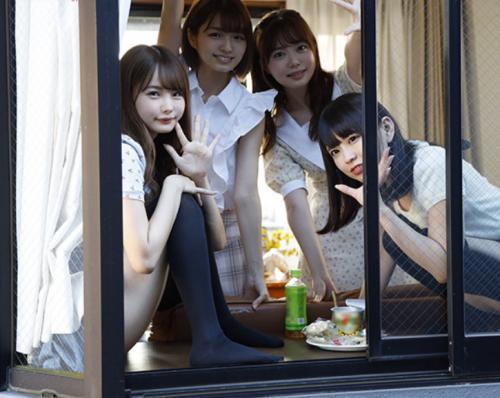 陰キャ男子のご近所さんは同じ学校のド淫ら４姉妹！最高のきっかけが出来て奇跡のハーレムSEX！