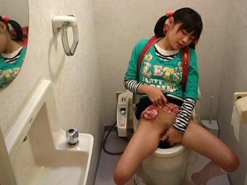 【ロリ】えちえち行為を覚え始めた可愛い少女がこっそり気持ち良くなっちゃう