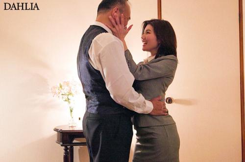【美乃すずめ】仕事では厳しい父が仕事が終わると娘に夢中になっちゃう親子えちえち