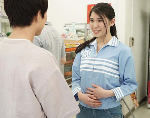 【橘京花】夫婦の営みが足りない人妻は新しくバイトで入って来た大学生と不倫してしまう