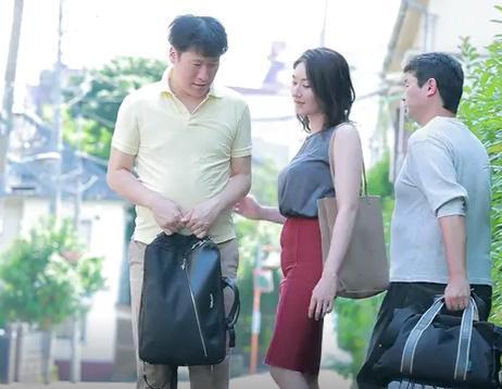 【木村玲衣】輝かしい美貌の持ち主の義母には義息子の欲求不満ドスケベちんぽも興奮不可避で中出し浮気ファック！