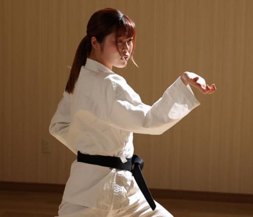 ＜レイプ＞「止めろってばぁ!!」プライドが高い空手の使い手お姉さんが無理やり犯される!!