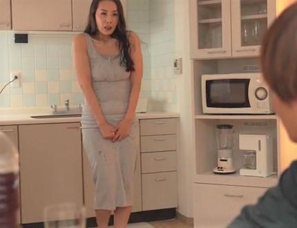 【西園寺美緒】「お母さんにえっちなお薬使うなんて//」エロ息子に媚薬を盛られたお母さんが欲情！