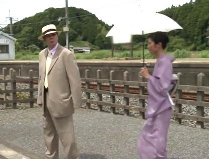 【武藤あやか】中年カップルはホテルでヤラずに公衆便所で本能の赴くままヤル！