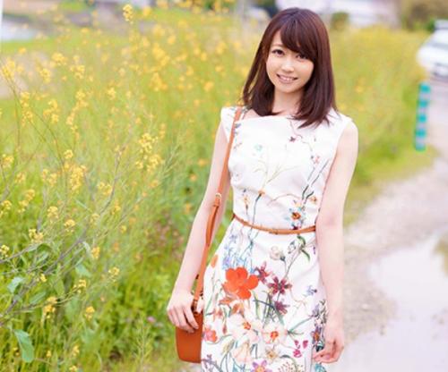 「キス…八年ぶりなんです//」Eカップ貞淑妻が不貞を経験する濃厚ベロキス不倫SEX