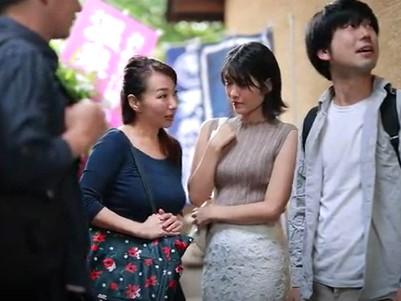 【神宮寺ナオ】「お義父さん//気持ち良い//」家族旅行中に夫に内緒でお義父さんと膣内射精SEXしてしまう