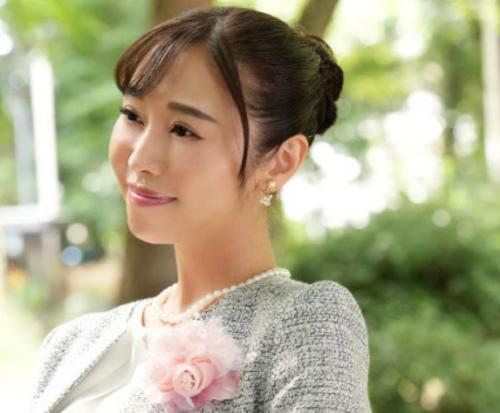 【上羽絢】「成長したわね♡」Jカップおっぱいの巨乳お母さんが息子と交わる秘密のSEX！