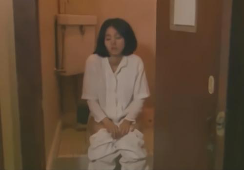 満島ひかり パンツおろしておしっこしてる生生しい濡れ場映像がなんかエロい