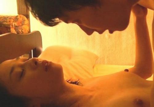 坂井真紀　乳首丸出し正常位でチンコ挿入され突かれる濡れ場がエロくてたまらん