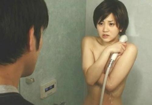 浜田翔子　全裸でおっぱい丸出しを覗かれる濡れ場がエロい