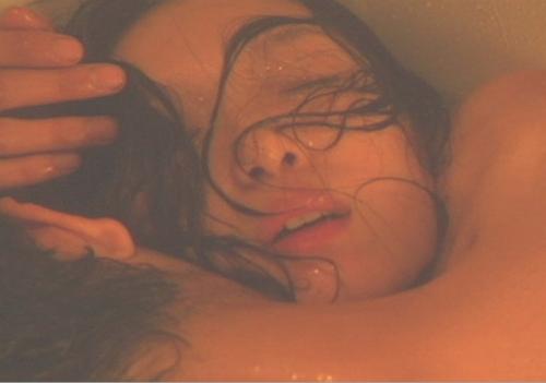 江口のりこ　濃厚キスしたり相互オナニーしたり生生しい濡れ場がエロい