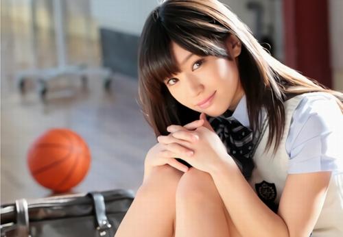 高橋しょう子　グラビアアイドルがパンツみせてチンコ勃起させ舐める