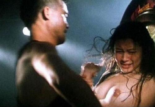 ビビアン・スー　乳首丸出しにされてチンコ挿入されちゃう壮絶レイプ濡れ場