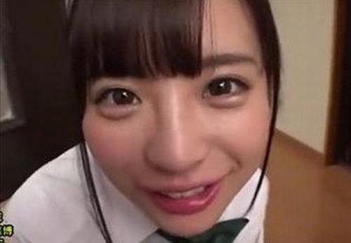 佐々波綾　チ○ポ硬くしてたら舐めてくれるニーハイ太もも女子高生がエロい