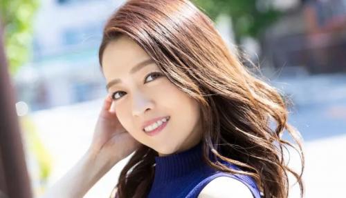 藤かんな　透明感溢れる健康的な素肌のスレンダー妻がヌードモデルとして採用されて他の男の前で全裸となって・・・さらに悪夢が