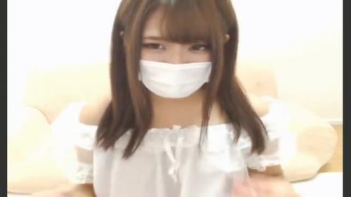 ライブチャット　マスクの上からでも美人だってわかるでしょ？こんな可愛い女の子がオッパイ晒しマンコ開いて貴方を待ってますよッ！