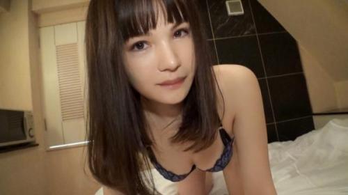 控え目性格のシロウト美女・・・もう、2，3年彼氏不在で欲求不満でSEXしたいみたいです！