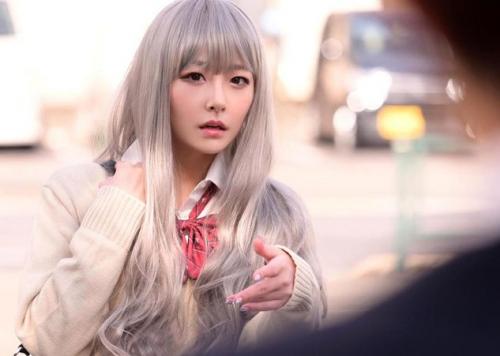 青空ひかり　白ギャル化けしたスレンダーお姉さんがJK姿でめちゃエロッ！