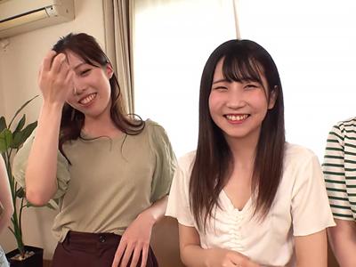 【乱交×女子大生】親友の前でもお構いなし！腰を振りまくり！初めて見る親友たちのSEXに感度も爆上りしちゃう？！ww