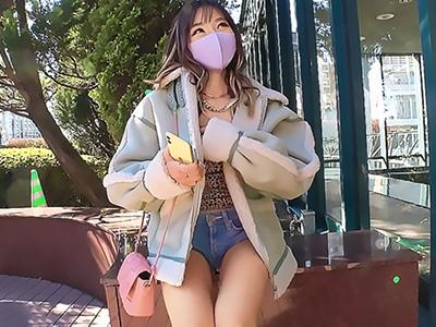 【ハイレベル貧乳ギャル】神級クラスのちっぱいGALさん!!立派な肉棒で子宮激しく突かれて感じまくる姿にフル勃起ｗｗｗ